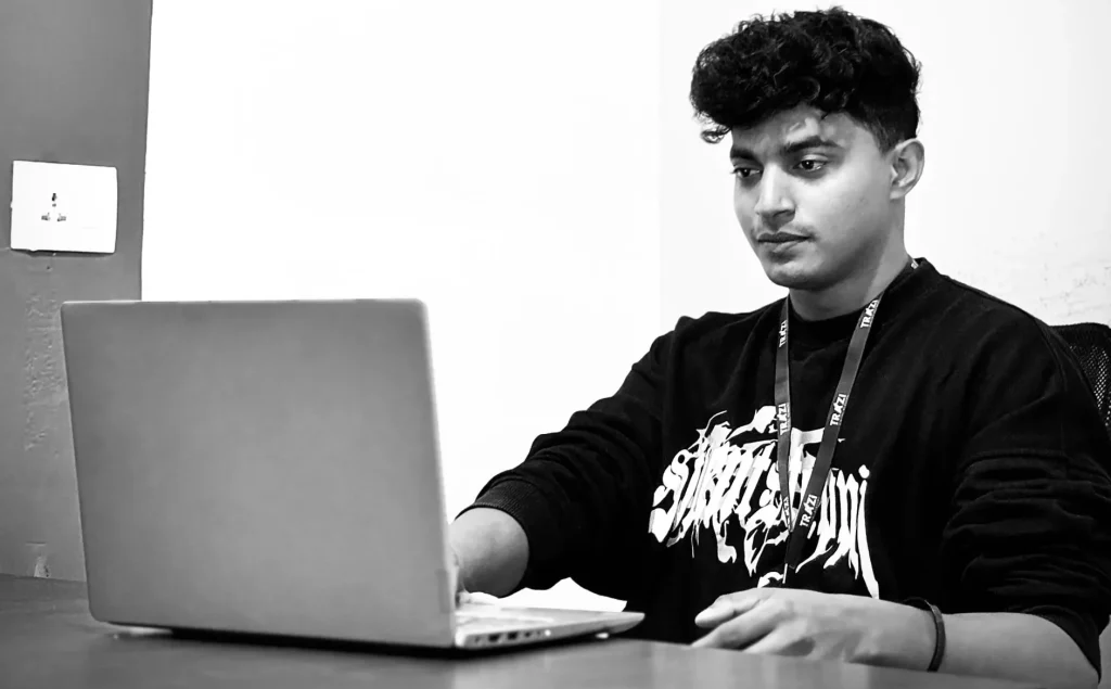 Best Freelance Digital Marketer In Palakkad | Usnin Mubarak